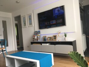Livung Room with 55'' TV