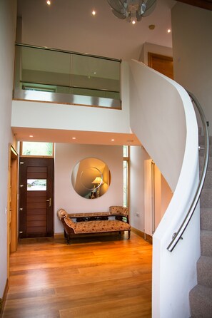 Entrance hallway 