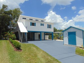 Front of house, parking only in the driveway