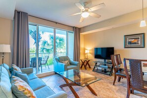 Beautiful and Spacious Main Living Area w/Balcony