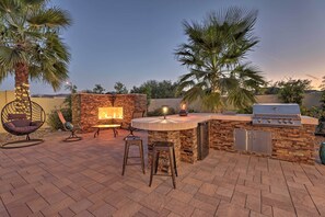 Patio | Outdoor Kitchen