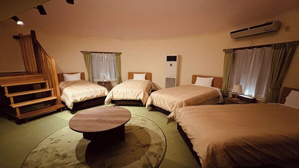 6-person room (with loft)