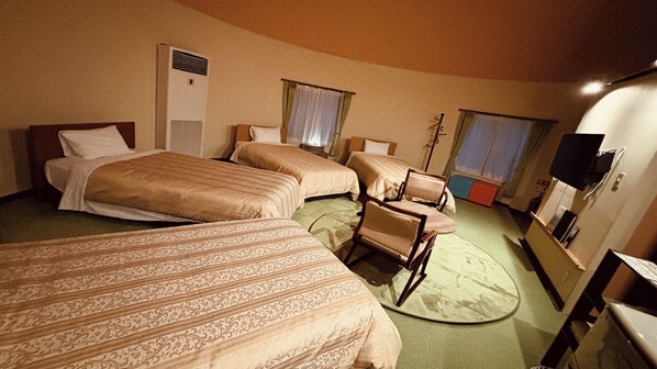 4 bed room