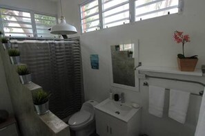 Spacious bathroom.