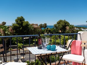 Eigentum, Grundeigentum, Himmel, Zuhause, Haus, Gebäude, Urlaub, Baum, Zimmer, Restaurant