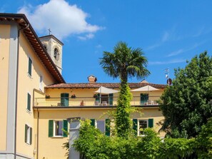 Property, House, Building, Residential Area, Home, Real Estate, Sky, Neighbourhood, Architecture, Town