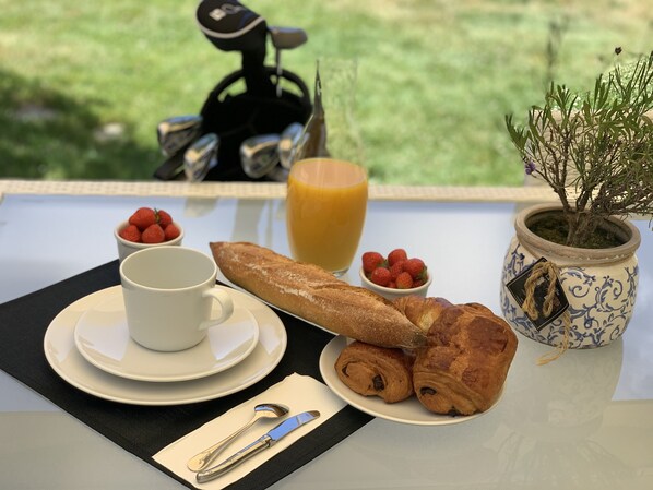 Breakfast meal