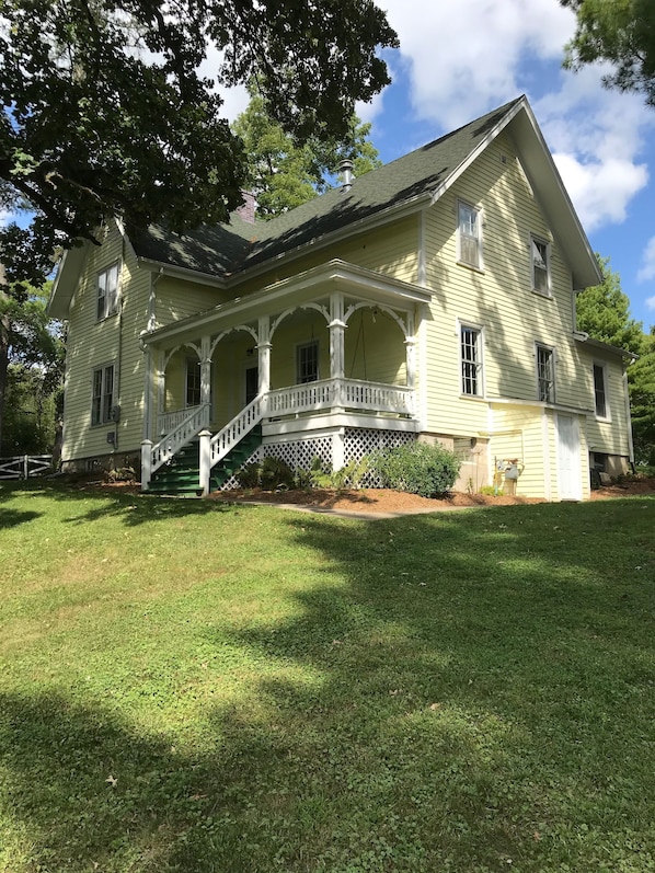 Original Farm House to the area