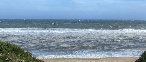 Hither hills beach