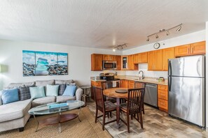 Indoors, Home Decor, Furniture, Table, Living Room