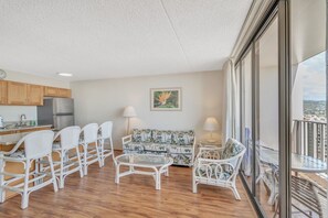 Flooring, Hardwood, Floor, Living Room, Room