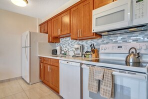 Room, Indoors, Flooring, Oven, Kitchen