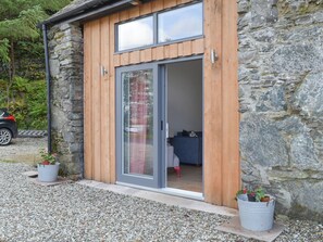 Exterior | Printmakers Cottage, Bellanoch, near Lochgilphead