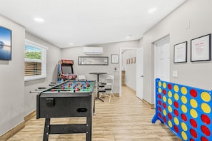 Spielezimmer