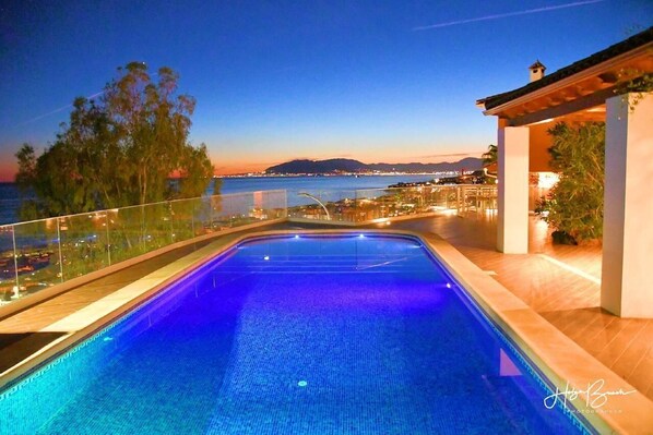Pool with sea view