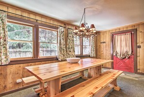 Host a family dinner while surrounded by natural light.