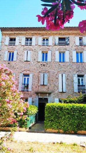 façade de la bastide (XVIIIe)
