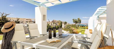 Luxury Paros Villa | 1 Bedroom | Villa Divine Sea | Wonderful Sea Views & Great for Young Couples | Naousa