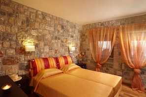 Executive Rhodes Villa | Villa Eleana | 3 Bedroom Stunning Sea Views | Pefkos