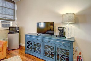 Entertainment/Coffee machine - Need coffee? No problem we have a coffee pot!