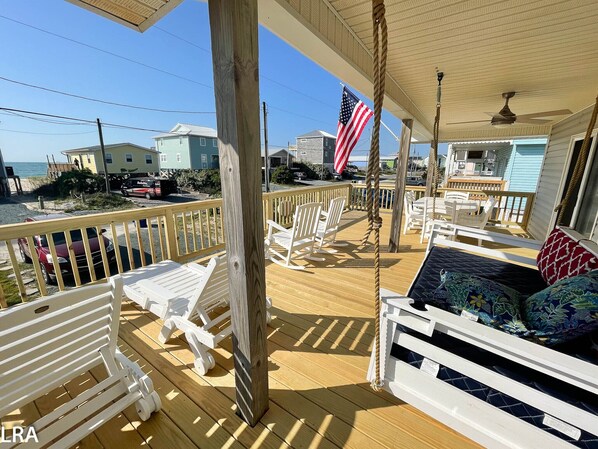 7. E-Sea Breezy Cottage