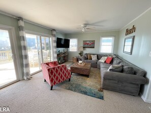 12. E-Sea Breezy Cottage