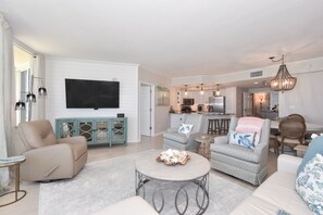 Silver Shells St. Maarten 507- Living Area