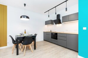 Modern, fully equipped kitchenette. 