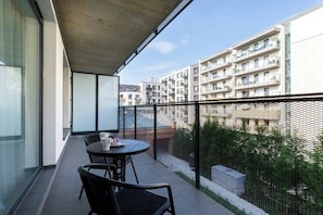 View from the apartment of the surrounding area.