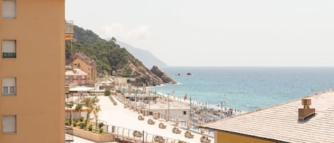 Vue sur la plage ou l’océan