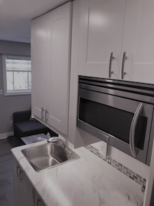 Niagara Luxury - Cozy Tiny Home Suite by the River