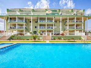 Schwimmbad, Eigentum, Gebäude, Resort, Freizeitzentrum, Freizeit, Grundeigentum, Haus, Die Architektur, Hotel