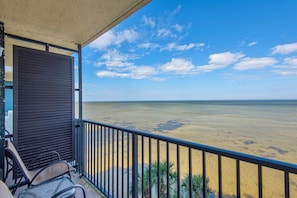 Bayside Inn 6682 balcony views