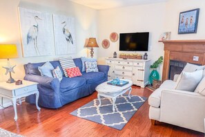 Herons' Haven is a comfortable, family-friendly townhome in Mt. Pleasant.