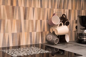 Kaffee und/oder Kaffeemaschine