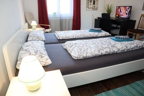 Zimmer1 mit Doppelbett