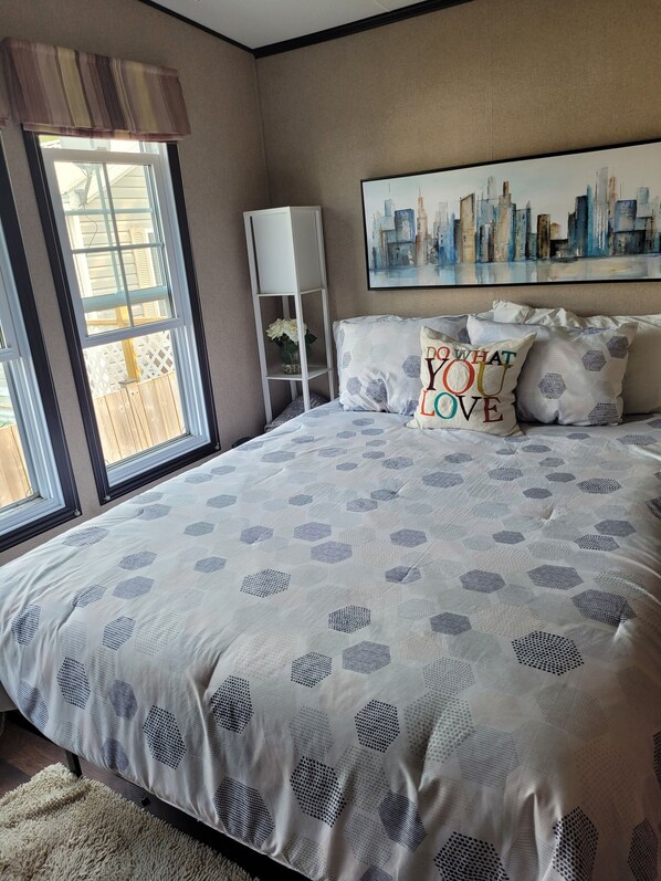 Comfortable queen bed
.