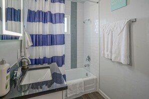 Shower/tub combo