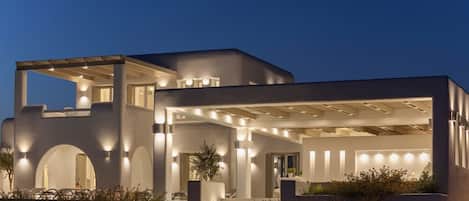 Platinum Paros Villa | 6 Bedroom Villa | Private Infinity Pool & Amazing Sea Views | Ambelas by Villamore