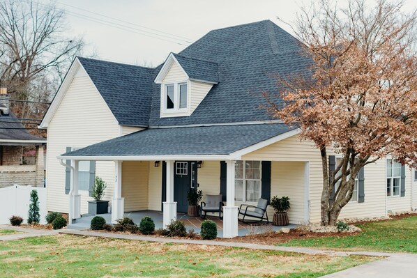 Maples Street Cottage-outside view of the historic home.