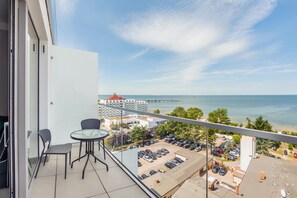 Beach/ocean view