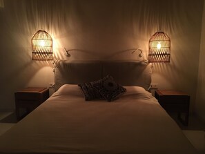 SOFT LIGHTING