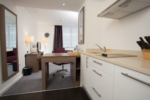 Whip up a quick snack in the kitchenette.