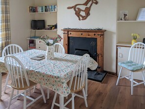 Dining room | Rowan Tree House, Brora