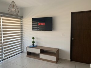 Television with internet and Netflix ideal for entertaining your family