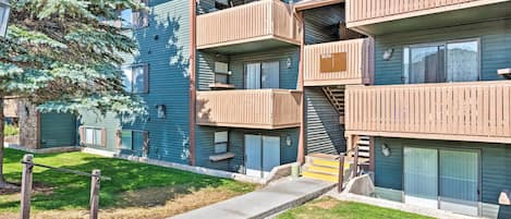 Park City Vacation Rental Condo | 1BR | 1BA | 650 Sq Ft | Stairs to Access