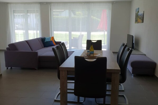 Fewo T4 90 qm, 2 Schlafzimmern mit Terasse, max. 6 Personen-T4_Wohnzimmer_1200x800.jpg