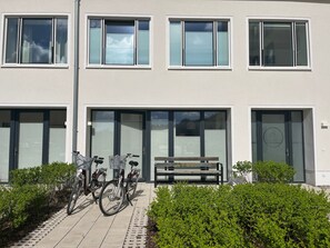Ferienwohnung Dani  über 2 Etagen (Hauseingang mit kleiner Terrasse)