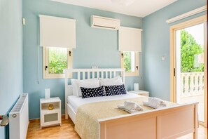 Villa Deja Blue by Ezoria Villas (8503)
