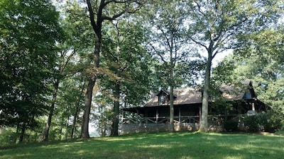 Log House - Cabin in the Woods
